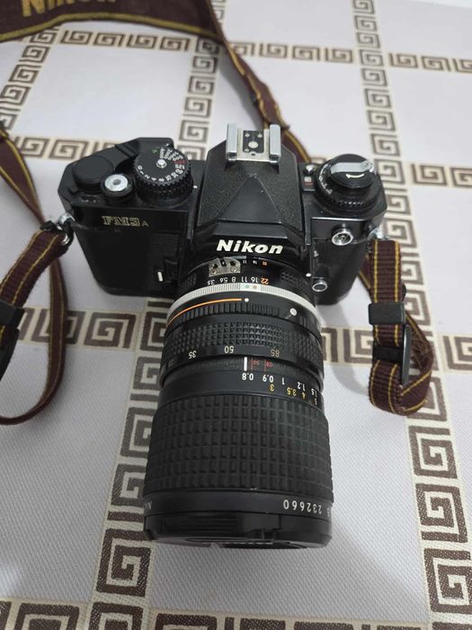 Vând aparate de fotografiat