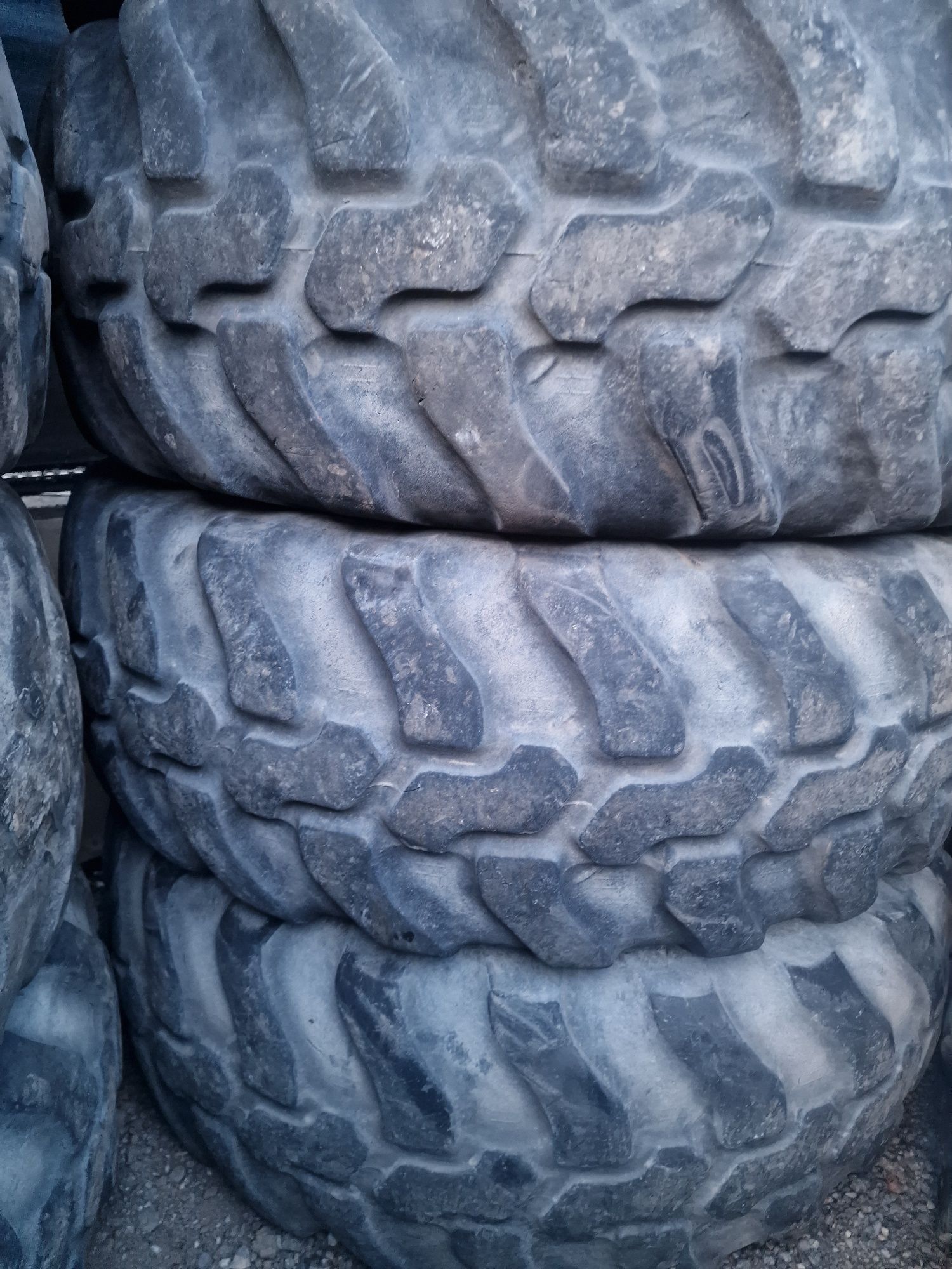 455/70R24 CAUCIUCURI Încărcător Dunlop