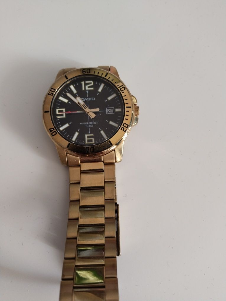 Продам часы casio