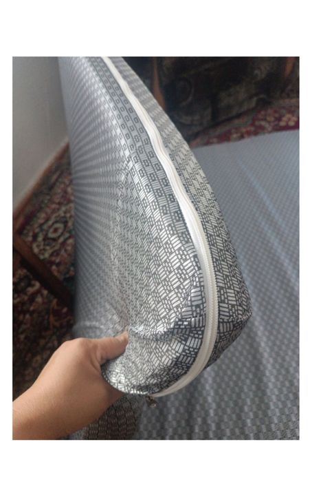 Продам матрас новая,