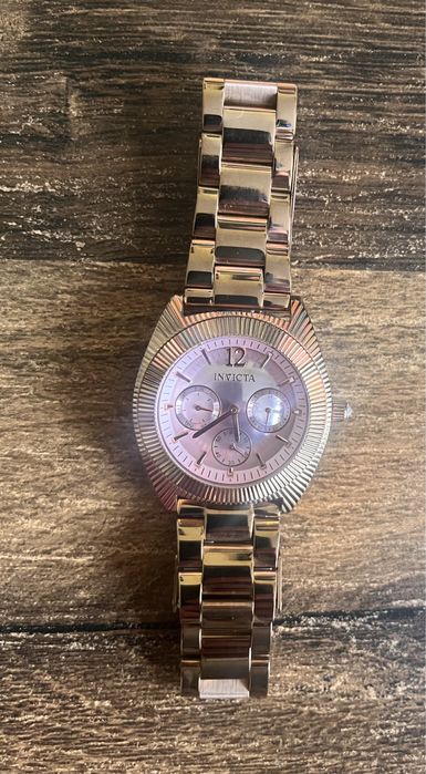Ръчен дамски часовник Invicta