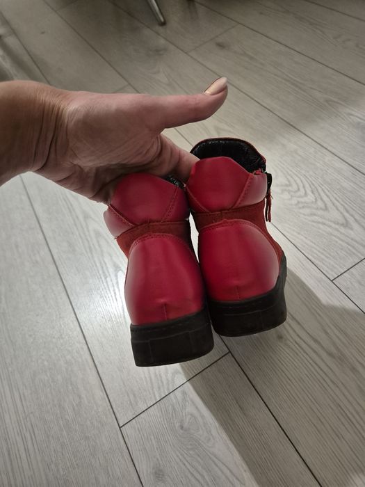 Ghete piele intoarsa nr.35