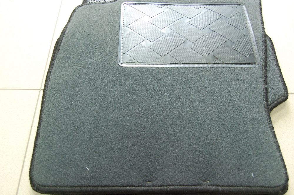 Мокетени стелки за Ауди А8 08-