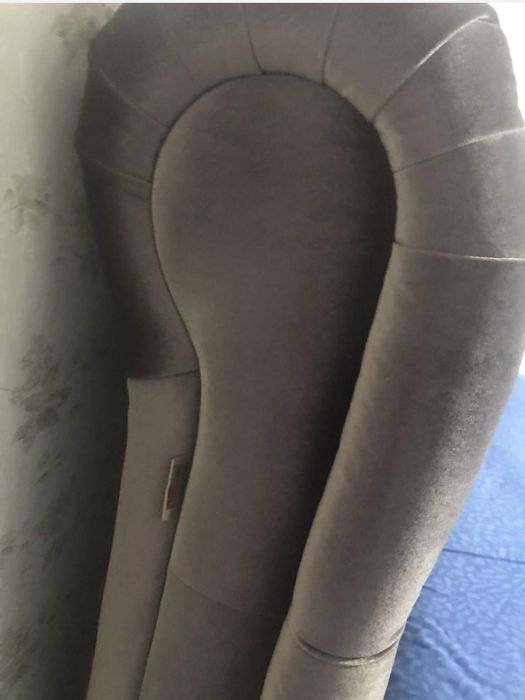 Pat elegant matrimonial și spațiu depozitare de la Lems