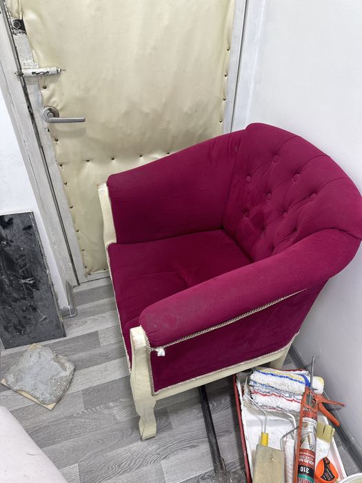 Мягкая мебель для салона стул