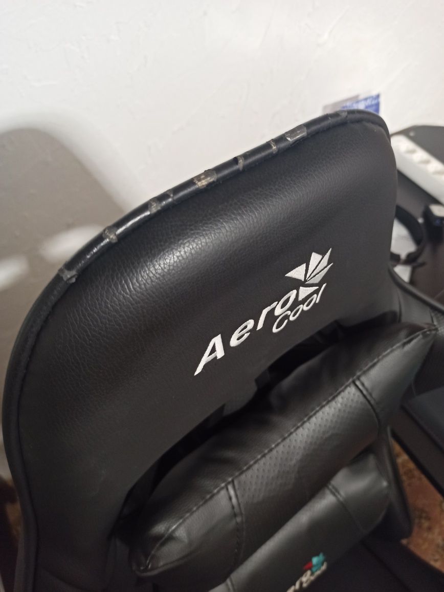 Кресло компьютерное игровое  Aerocool AC100 AIR B