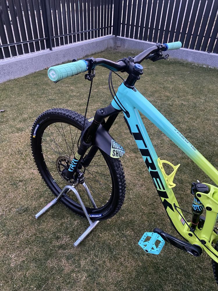 Trek Slash 8-Enduro full suspension 29” marime L
