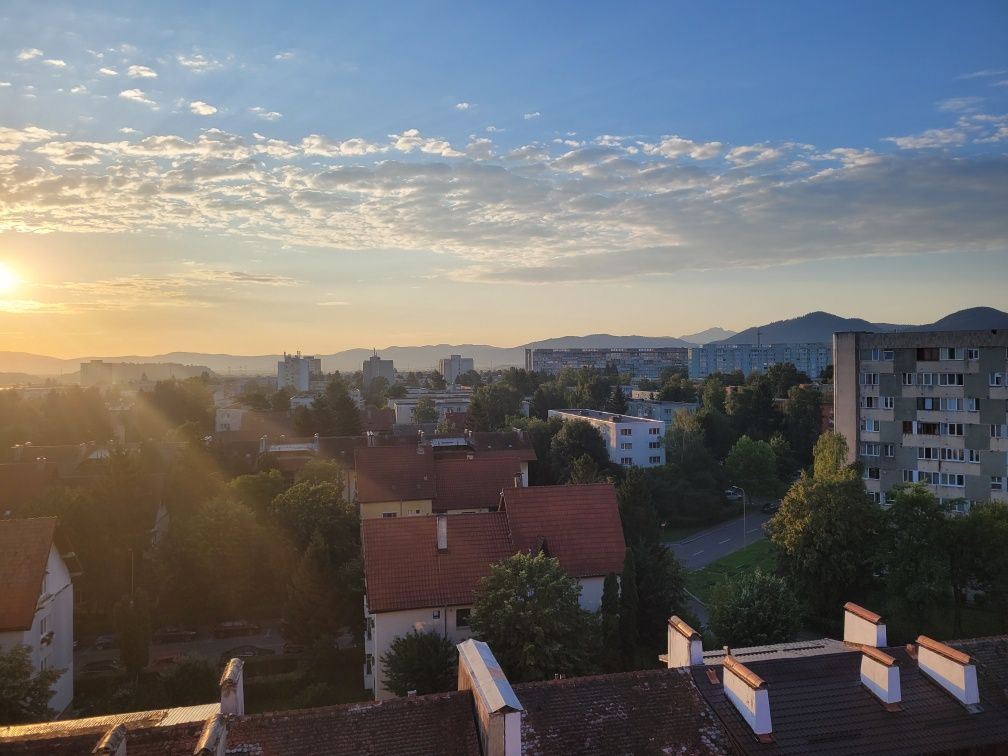 Apartament cu 2 Camere și Priveliște Panoramică în Cartierul Astra