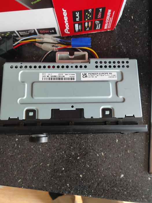 Pioneer касетофон за кола с aux