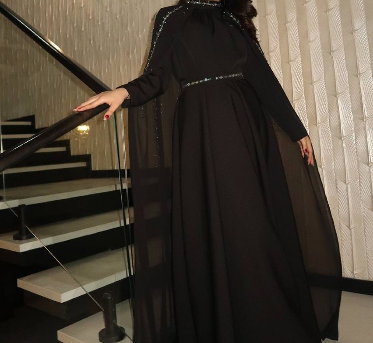 вечерние платье новая почти