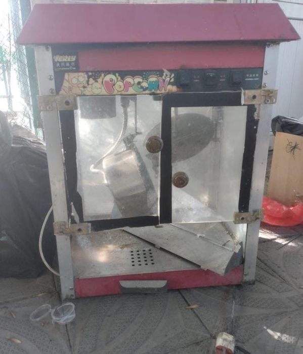 Попкор аппарат и аппарат мороженно