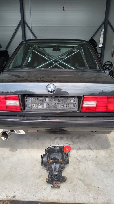 Stopuri BMW E30 ursuleț