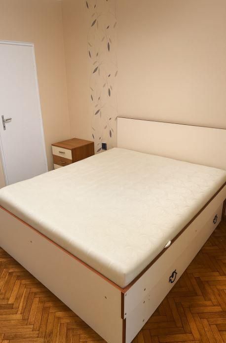 Дава се под наем Двустаен апартамент в Варна, Базар Левски - 63 кв.м за 448.8 € - Снимка #4