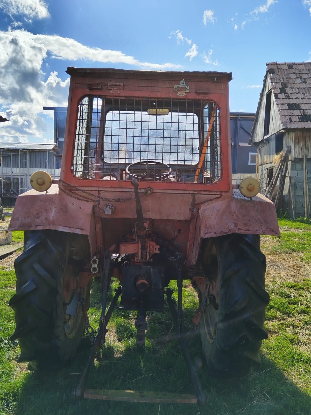 Vând tractor Fiat 445