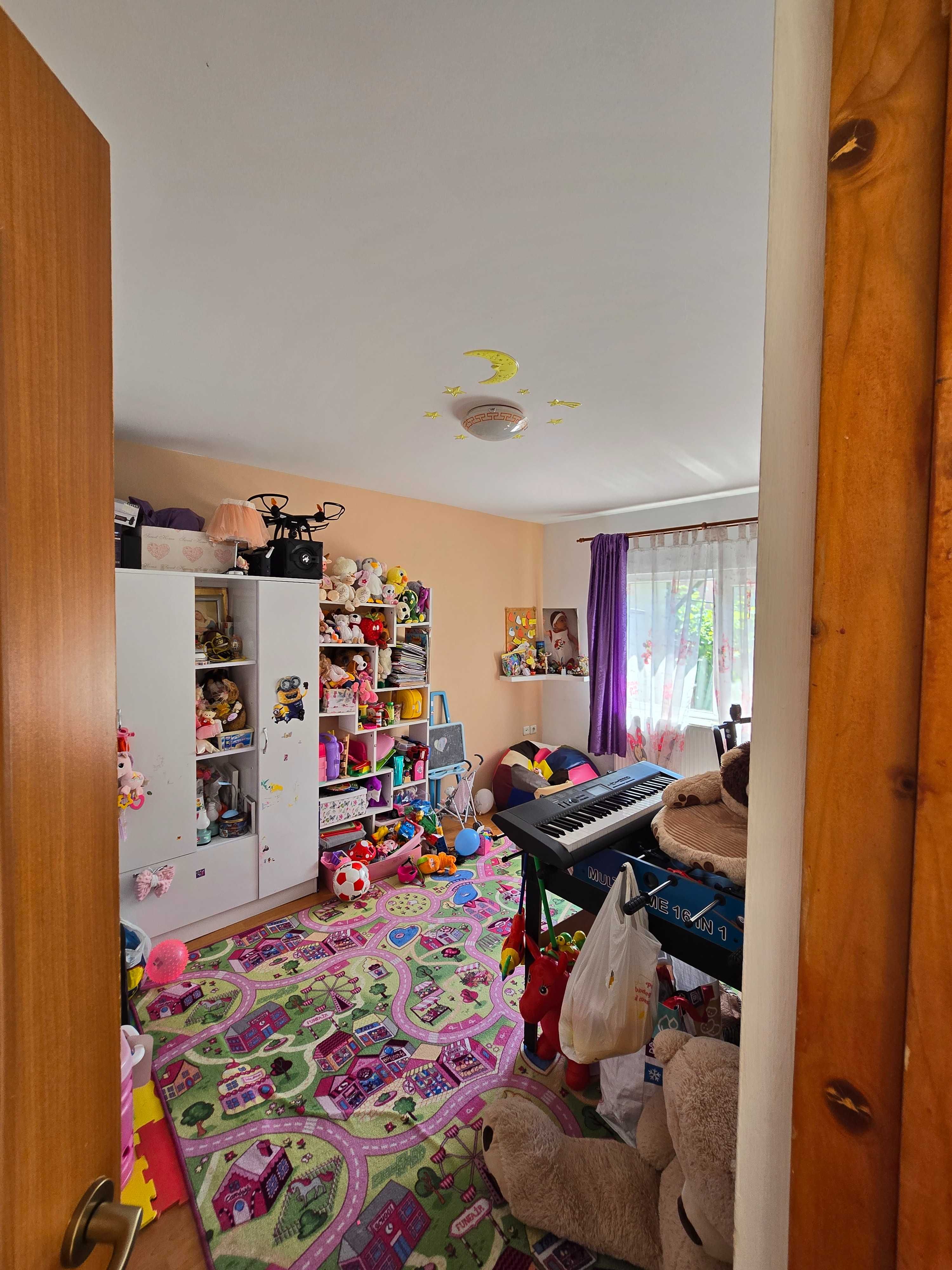 Casa de vanzare,zona centrala,PRET DE APARTAMENT!!!