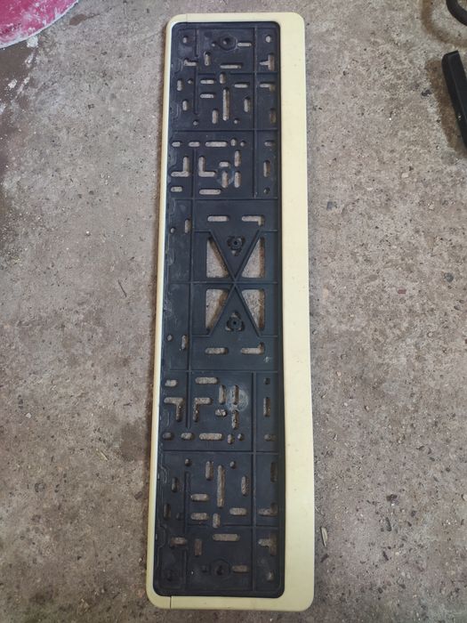 Көлік нөмірінің рамкасы. Рамка для номерного знака автомобиля.