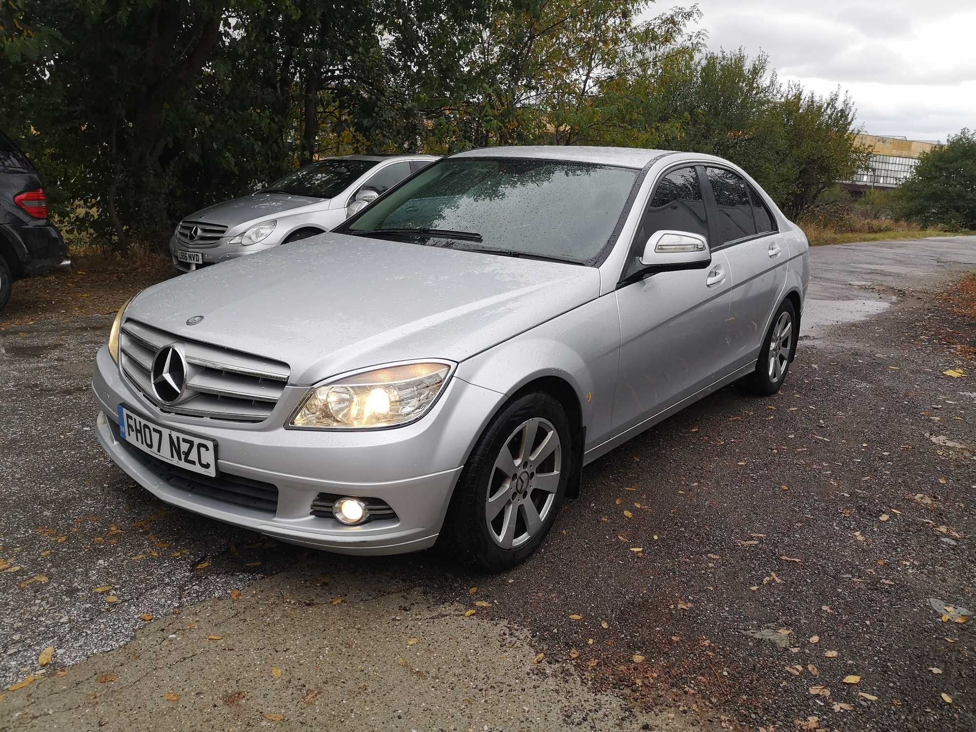 W204 НА ЧАСТИ Mercedes C Class В204 200 CDI 646 ръчка Classic