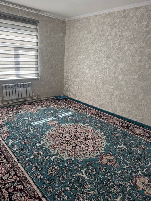 Сдаётся 2х ком кв в чирчике 4 этаж в тройцки около института