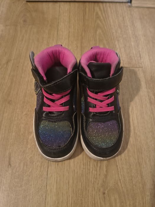 Детски боти, ботуши, пантофи, обувки