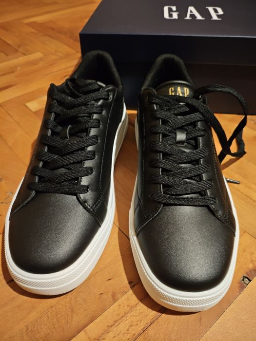 GAP спортно елегантни кецове