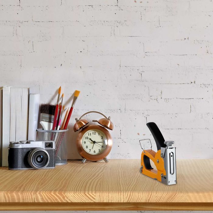 Capsator manual profesional cu 500 capse tip 53/8 mm forta reglabila