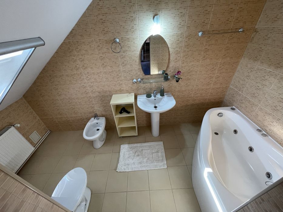 Cazare 2 Mai inchiriem si pt echipe de muncitori