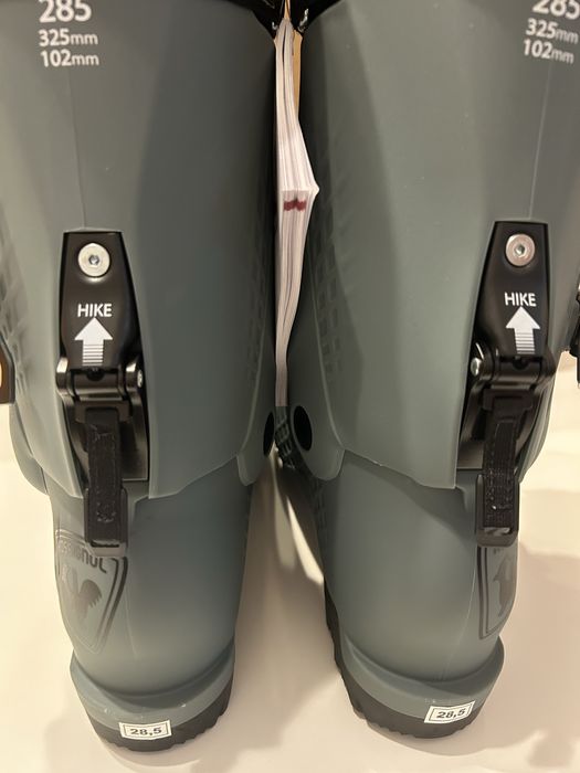 Clapari pentru barbati marime 28,5 sau 42,5/43 noi/nefolositi