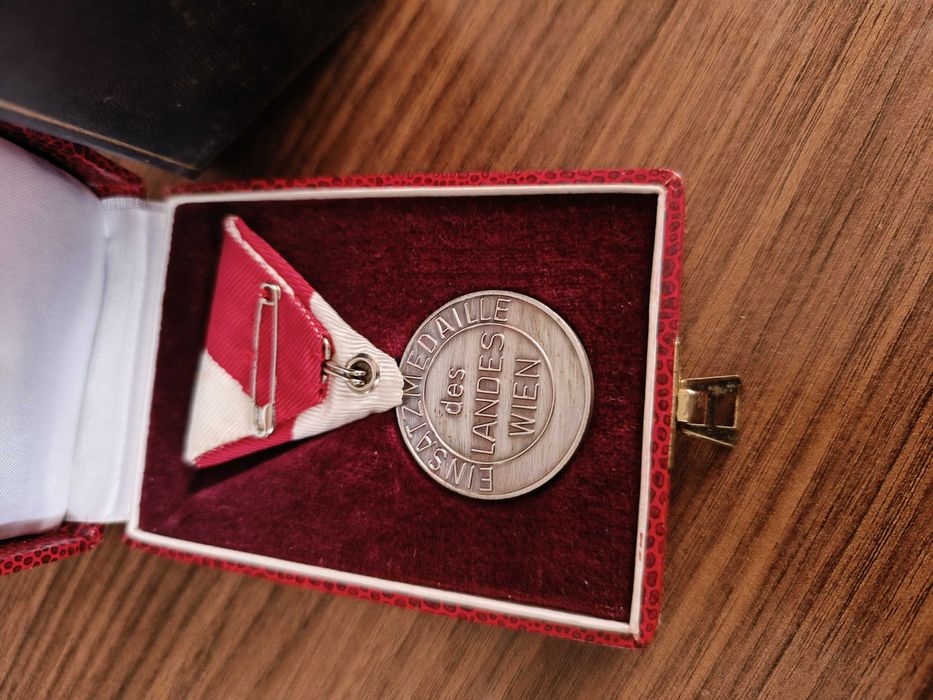 Орден на труда златен