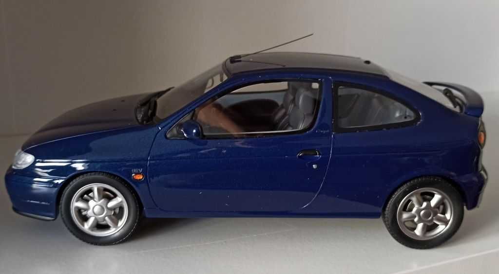 Macheta Renault Megane MK1 Coupe 1996 albastru - OTTO Models 1/18