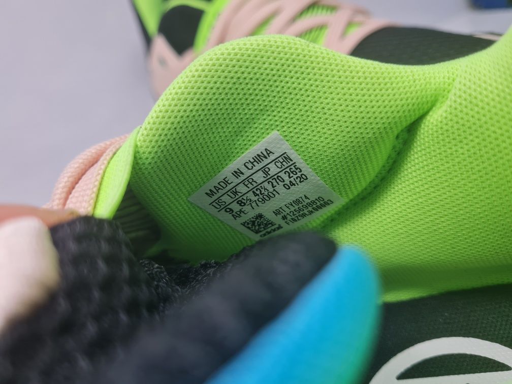 Маратонки Adidas Harden 4 GCA

Чисто нови с етикети без кутия.

Размер