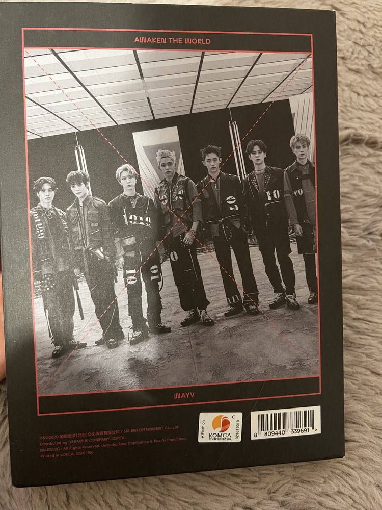 WayV Awaken The World Албум