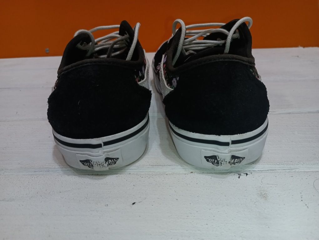 Vans кожени N 37 - 29 лв