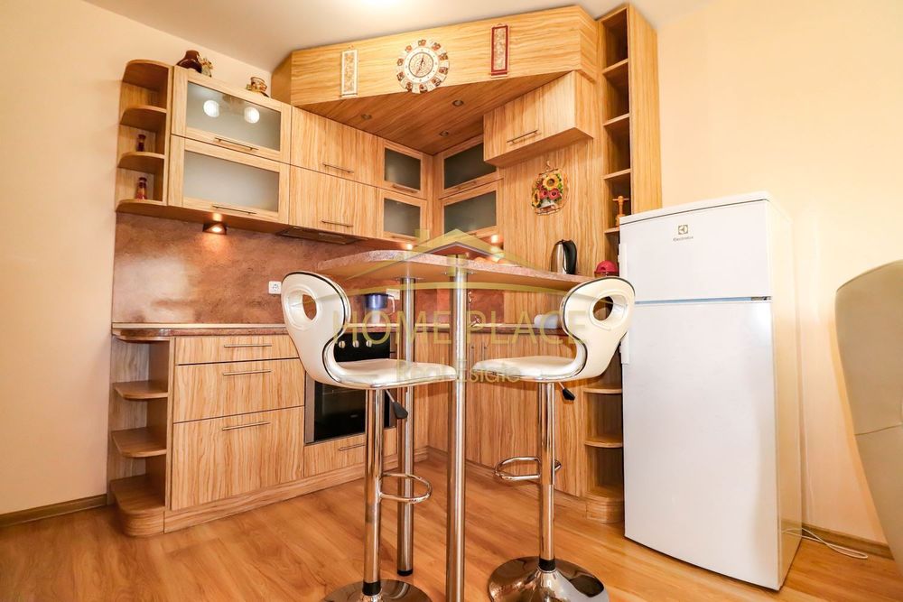 Дава се под наем Двустаен апартамент в Варна, Център - 60 кв.м за 612 € - Снимка #3