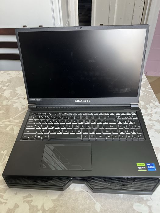 Продам игровой ноутбук GIGABYTE G5 MF5