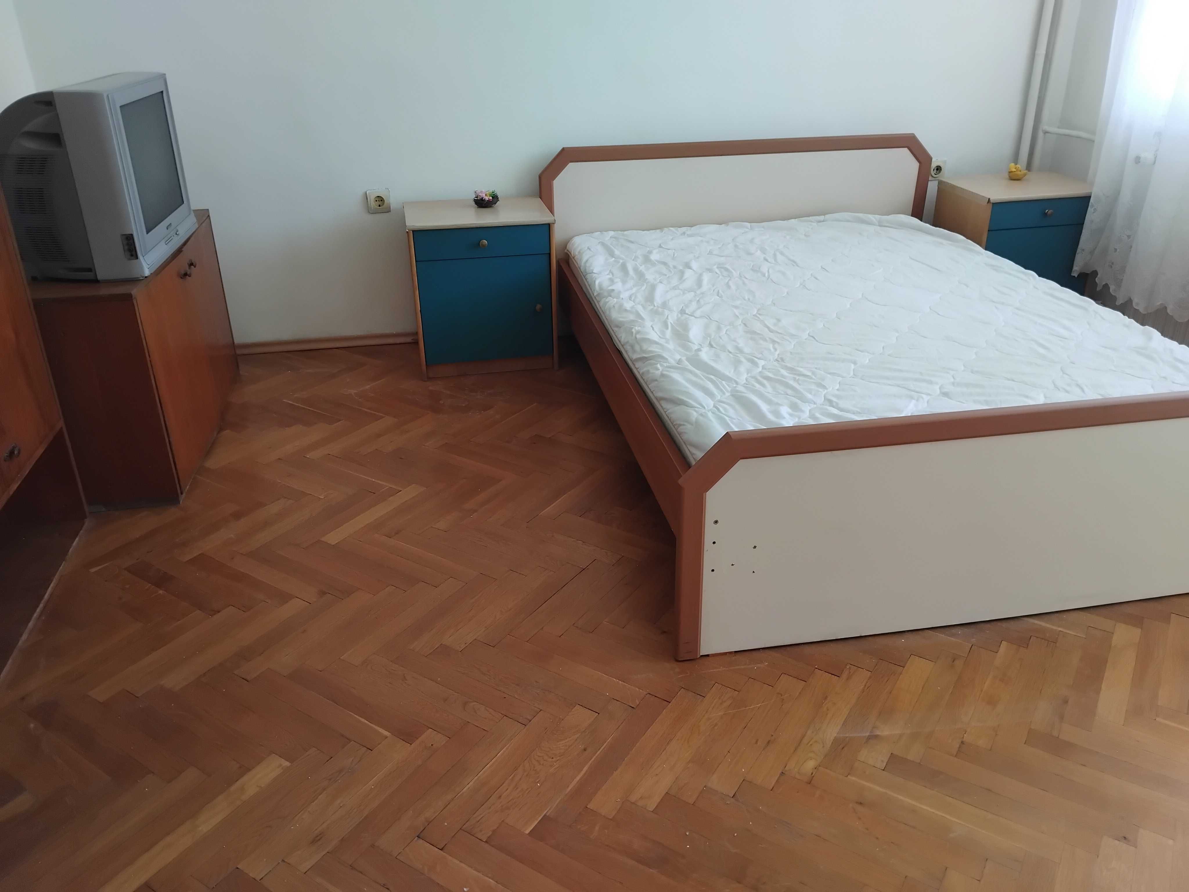 2 стаен от собственик,кв .Стрелбище ,до Южен парк,   ет 4 , обзаведен
