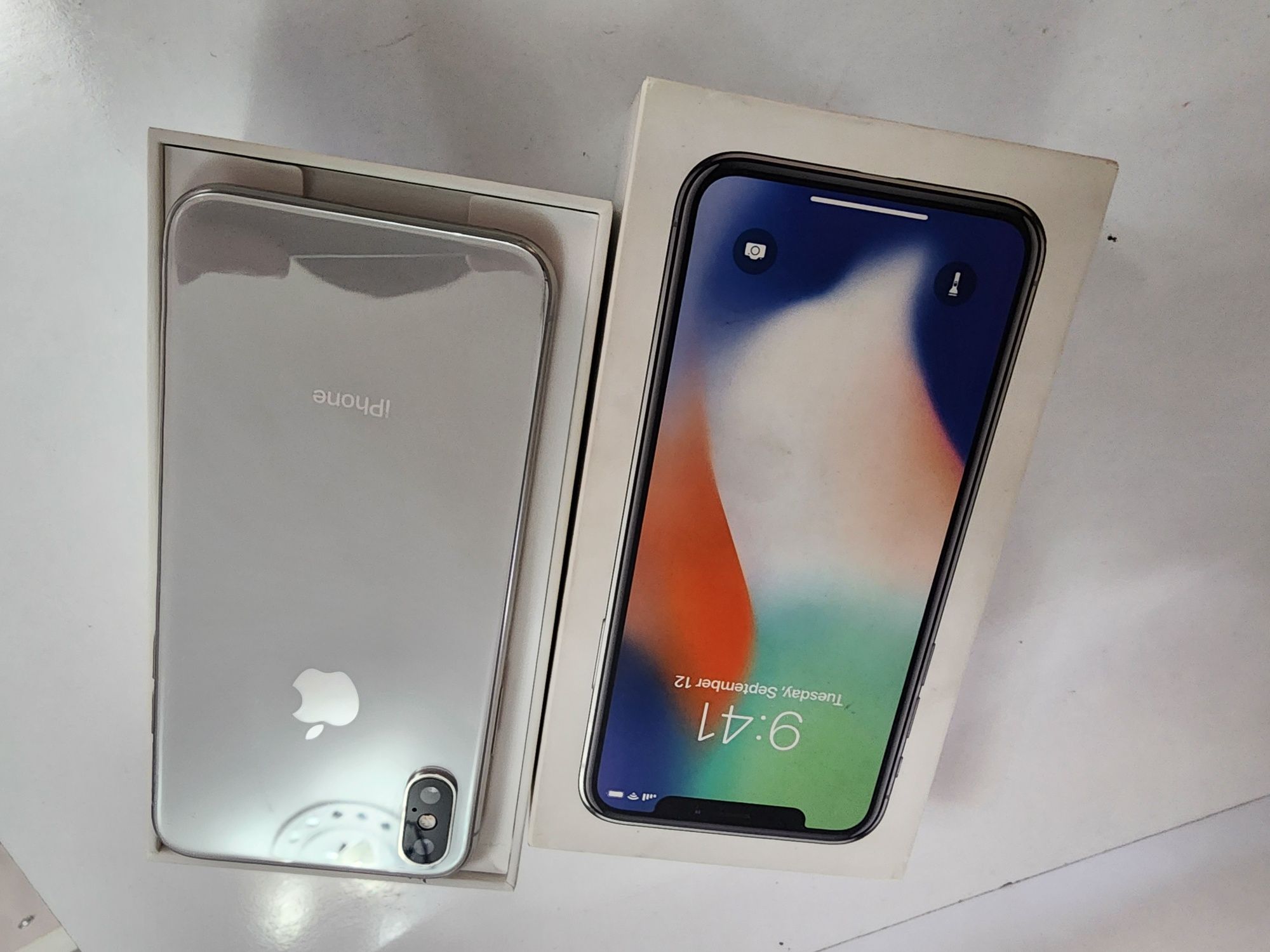 Iphone X White 256GB Karobka Dk bor Srochna Toshkent