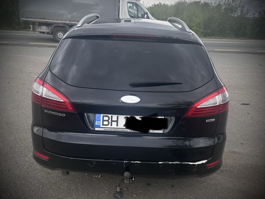 Ford Mondeo 2008 – Automat, confort și fiabilitate