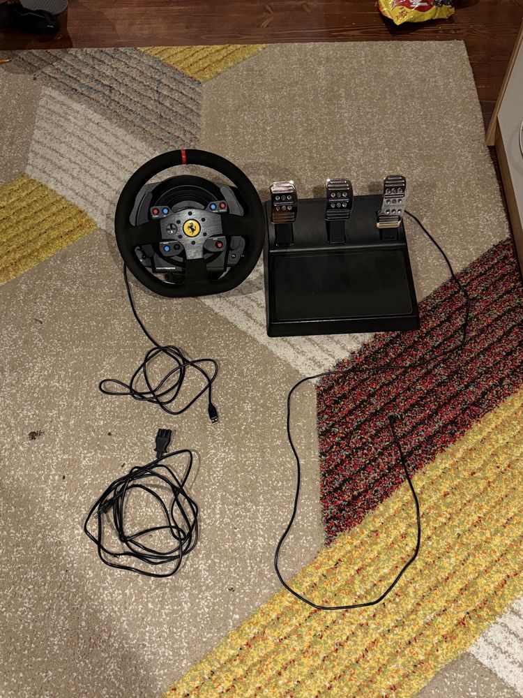 Волан Thrustmaster t300 Ferarri Alcantara Edition .