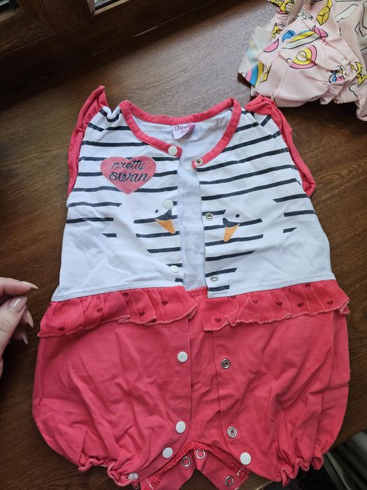 Уостюмчик и косбинезоны для девочки 3 -6 месяцев