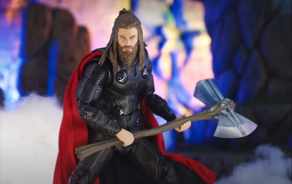 Avengers: Endgame MAFEX No.149 Thor Action Figure