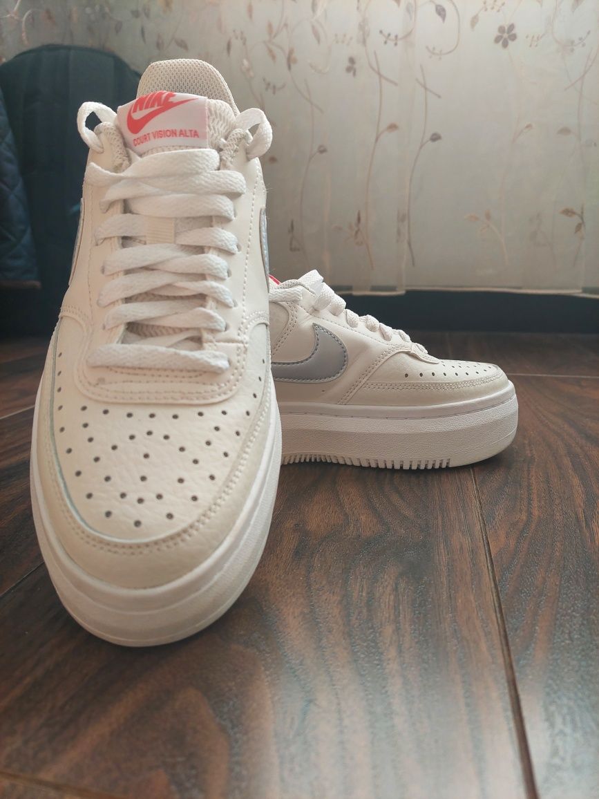 Кецове Nike court vision alta