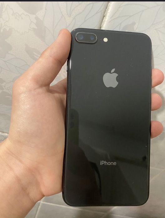 Продам iphone 8 plus 64 gb