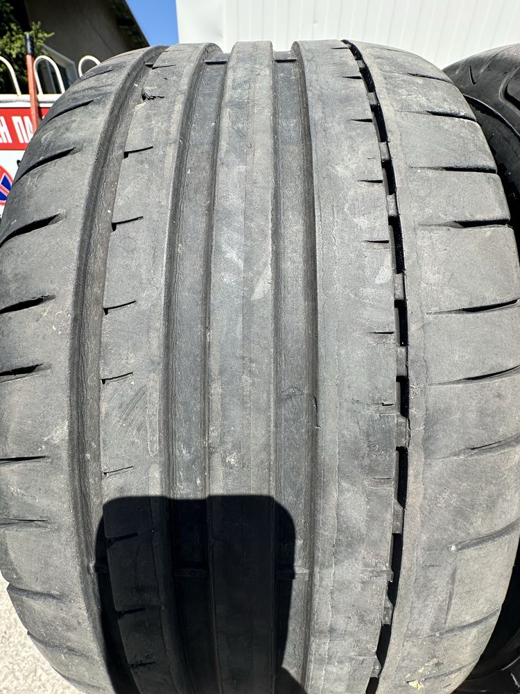 Продавам летни гуми 2бр 225 40 18 goodyear dot20 грайфер 5мм