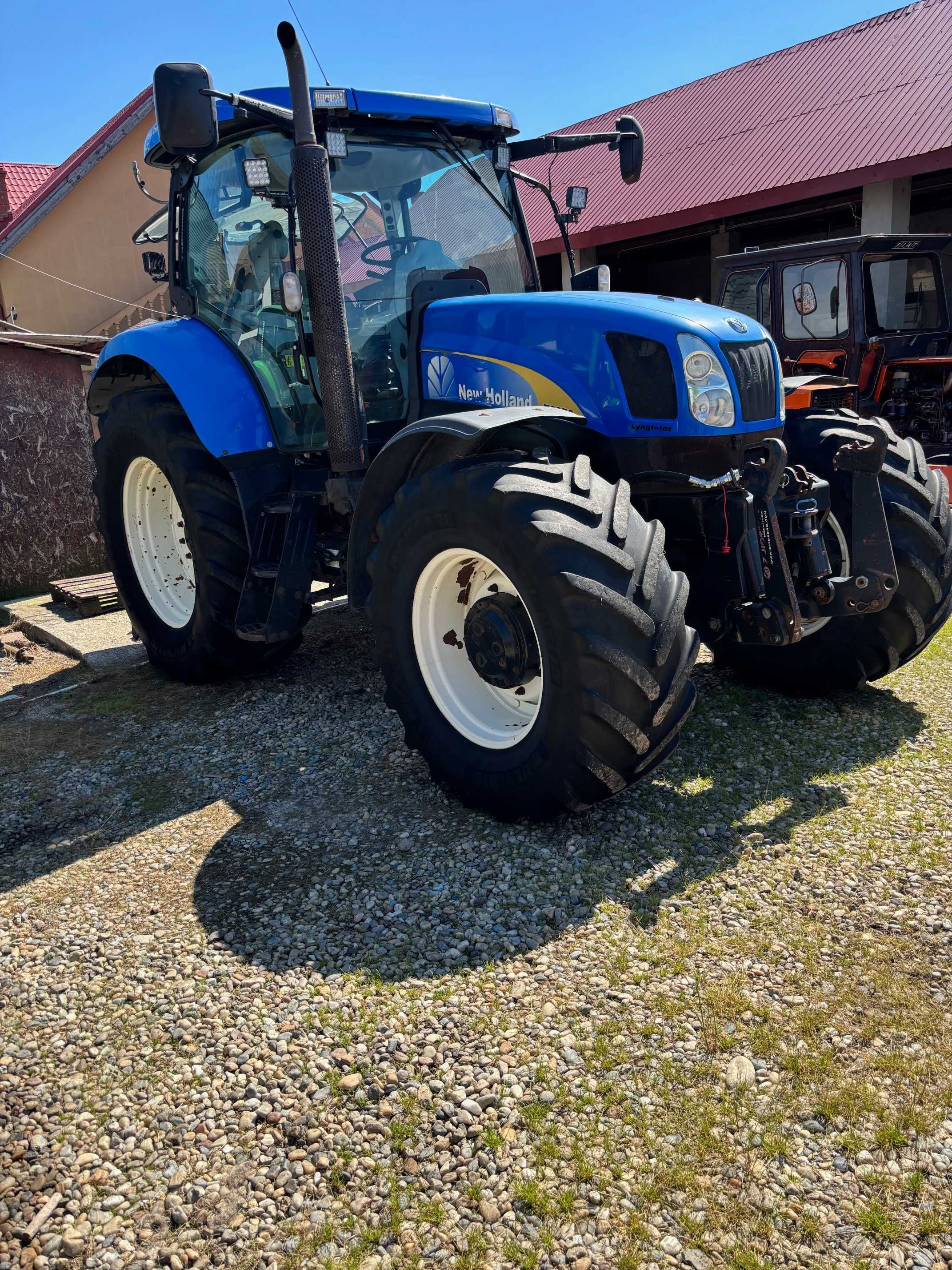 Tractor New Holland T 6070 Premium Elite an 2012 Impecabil import DK