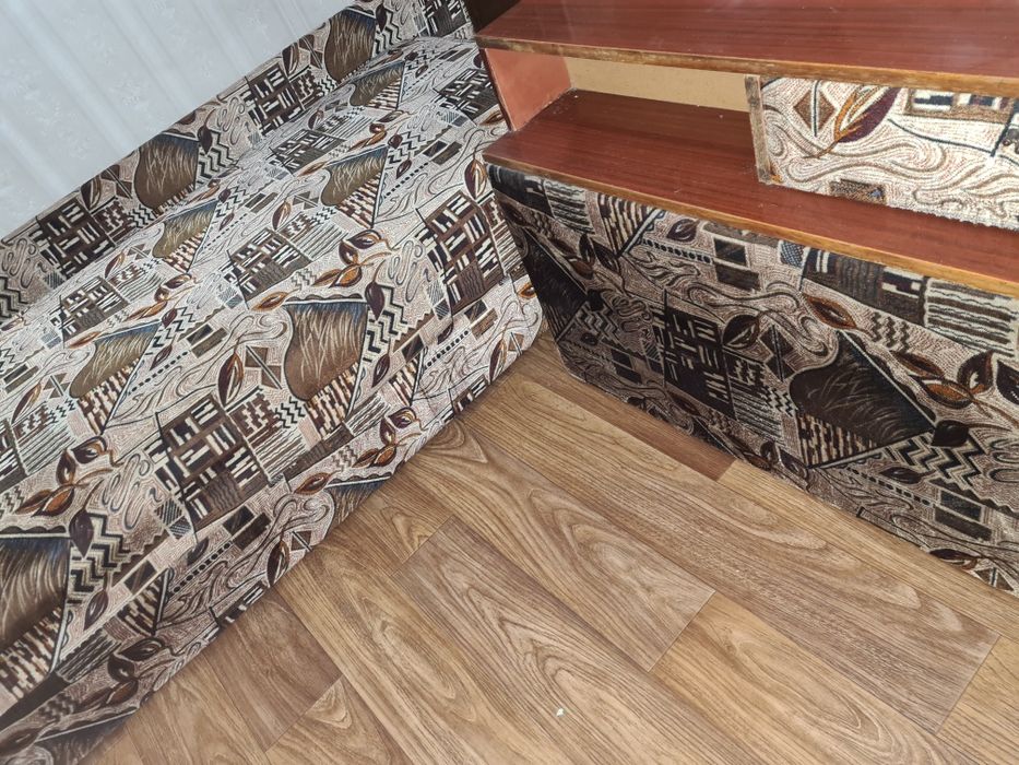 Продаётся кровать тахта.