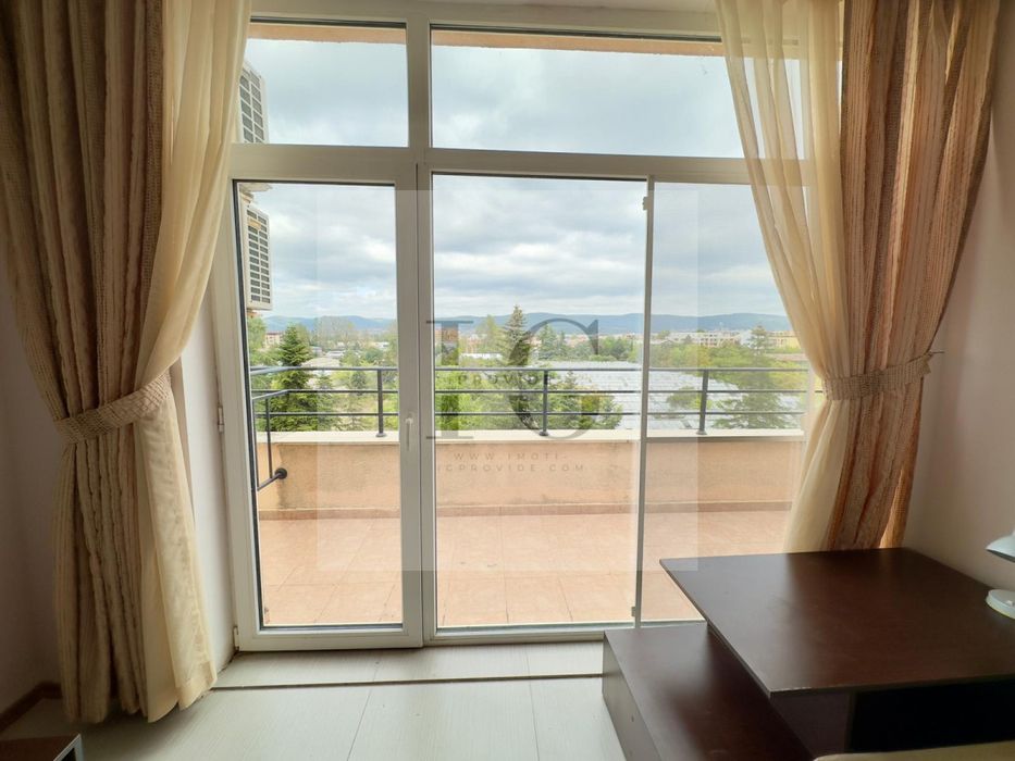 Продава се Двустаен апартамент в к.к. Слънчев бряг - 66 кв.м за 985 €/кв.м - Снимка #6