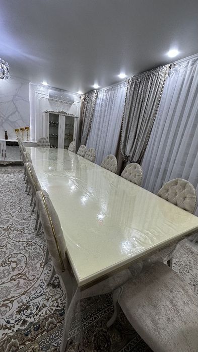 Стол за 58к для зала большой стол