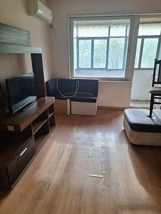 Продава се Тристаен апартамент в Бургас, Победа - 103 кв.м за 427 €/кв.м - Снимка #2
