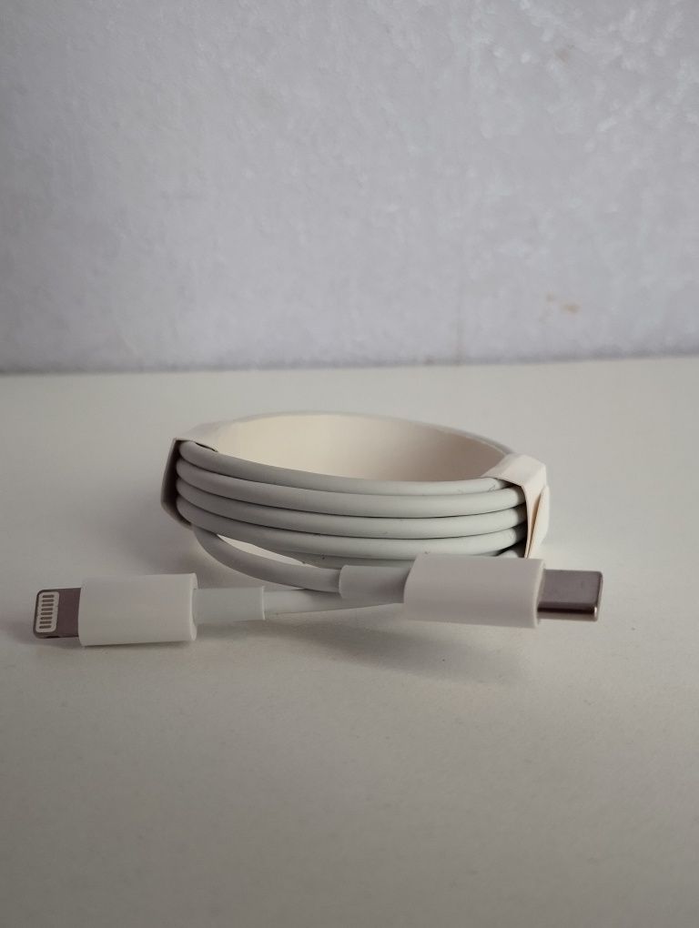 Зарядка на iPhone. Адаптер. USB type C на Lightning