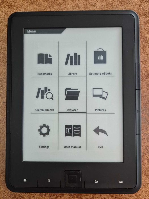 E-book Reader cu E-ink display in cutie